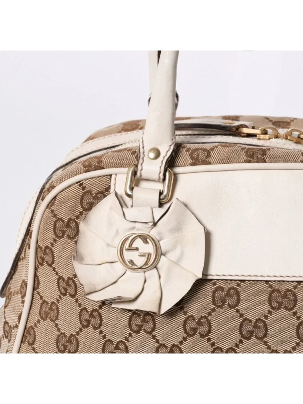 Gucci Guuci GG Canvas Shoulder Bag Beige White